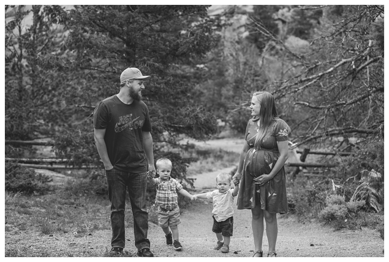 The Nicholas Family and Baby on the Way/Cheyenne Wyoming/Family Photographer/Love & Honey&nbsp;Photography